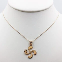 Pendentif Croix Basque Or -Vivalatina Boutiqe pendentif croix basque en or rose 18 carats