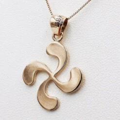 Pendentif Croix Basque Or -Vivalatina Boutiqe pendentif croix basque en or rose 18 carats 4