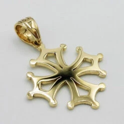 Pendentif Croix Occitane En Or 31 Pendentif Croix Occitane En Or -Vivalatina Boutiqe pendentif croix occitane or jaune 18 carats 1