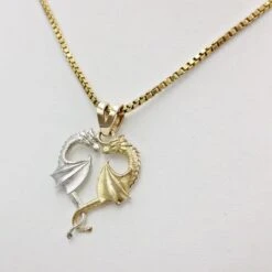 Pendentif Dragon En Or -Vivalatina Boutiqe pendentif dragon 3