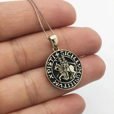 Pendentif Templier En Or 14 Pendentif Templier En Or – Image 12