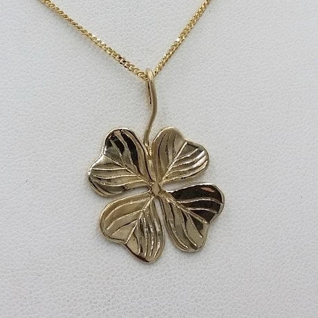 Pendentif Trèfle à Quatre Feuilles En Or 10 Pendentif Trèfle à Quatre Feuilles En Or – Image 8