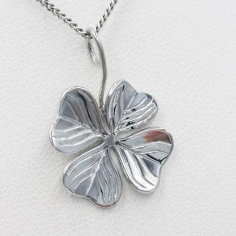 Pendentif Trèfle à Quatre Feuilles En Or 13 Pendentif Trèfle à Quatre Feuilles En Or – Image 11