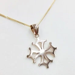 Pendentif Croix Occitane En Or 39 Pendentif Croix Occitane En Or -Vivalatina Boutiqe pendentifcroixoccitaneorrose18carats 2 Copy