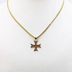 Pendentif Croix Des Templiers En Or 14 Pendentif Croix Des Templiers En Or -Vivalatina Boutiqe pendentifcroixtempliersenorjaune18carats 1