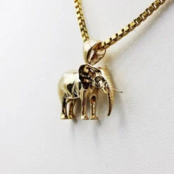 Devant -Vivalatina Boutiqe pendentifelephantorjaune18carats 6